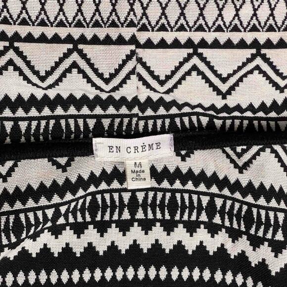 En Crème Black White Aztec Pattern Open Front Cardigan Sweater Size M - Picture 3 of 7